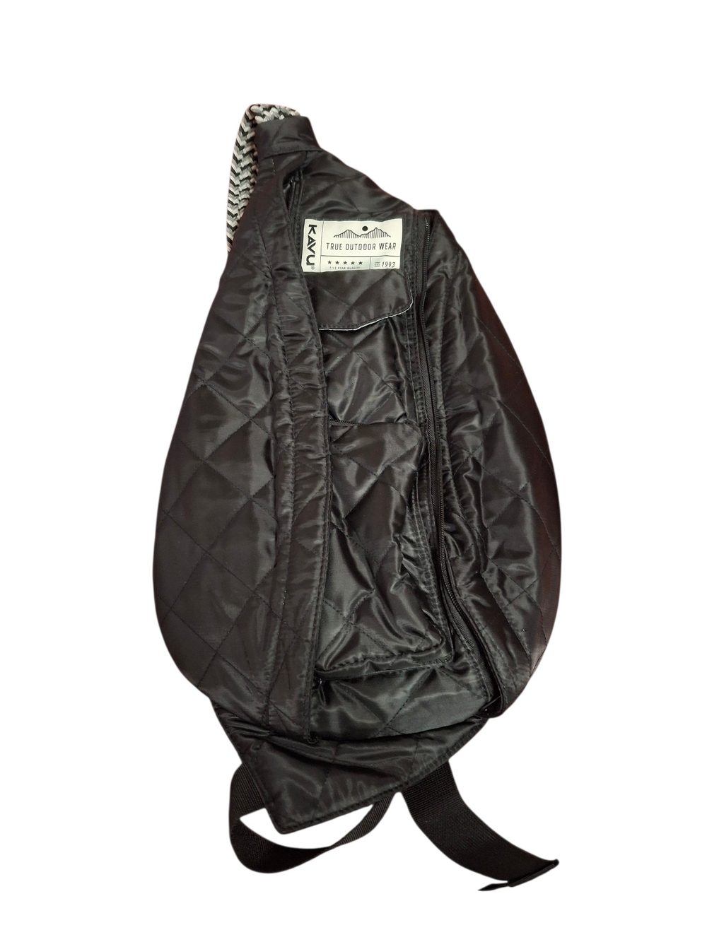 KAVU Quilted Black Nylon Quilted Sling Bag Nwot
